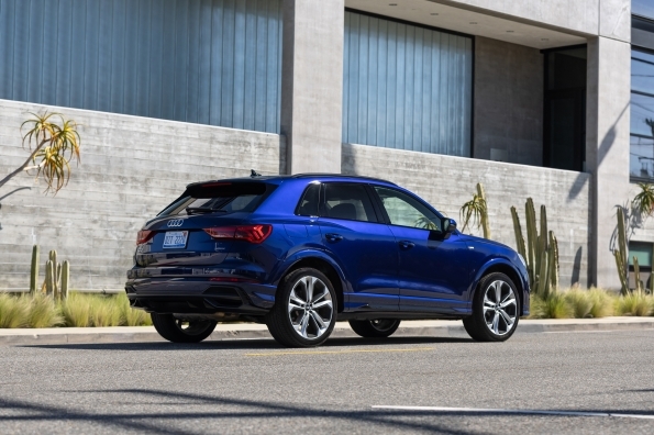 2022 Audi Q3