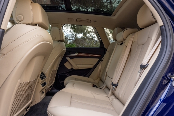 2021 Audi Q5 interior
